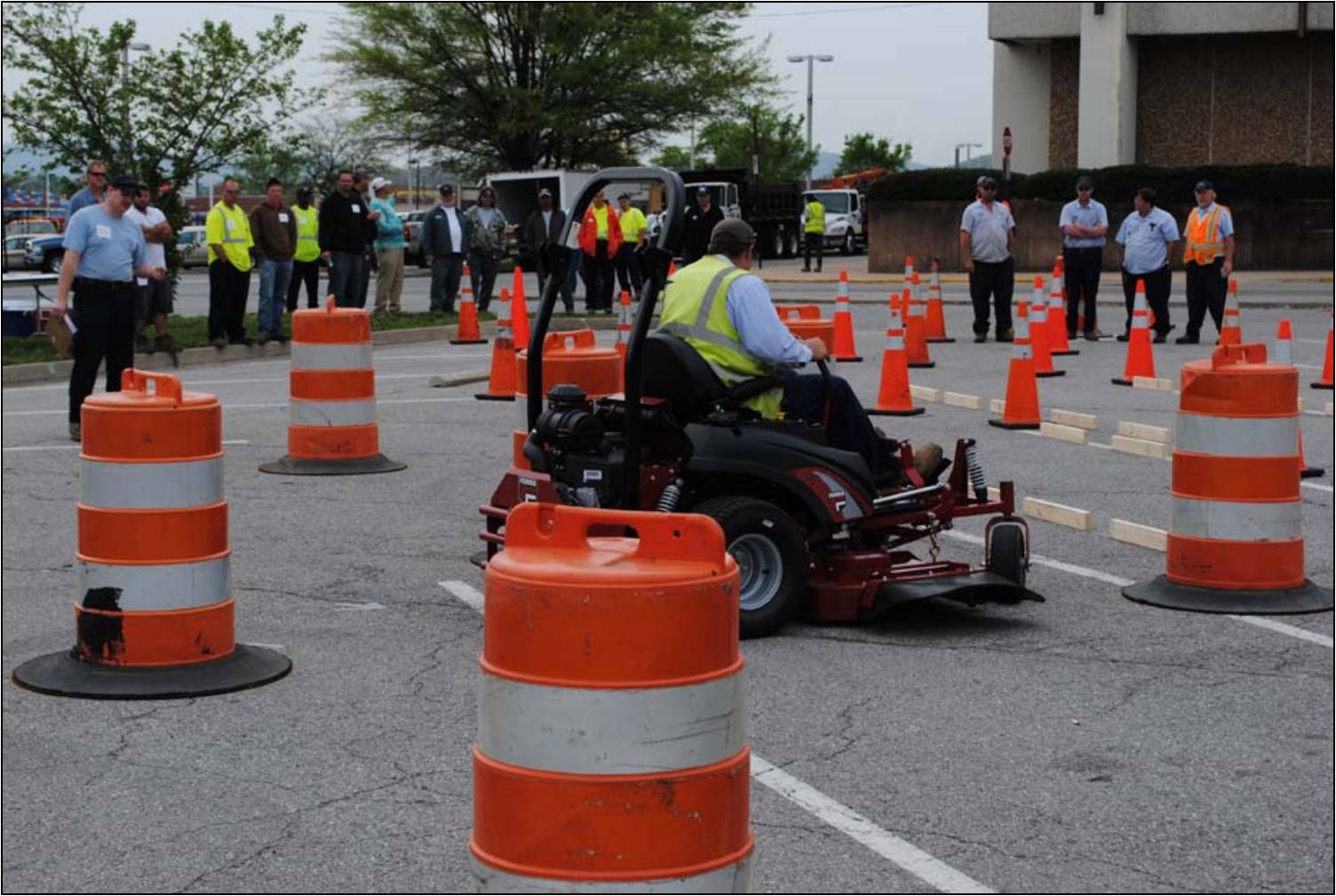 Town of Vinton employee Jared races through the obstacle course in the Zero Turn Mower event.